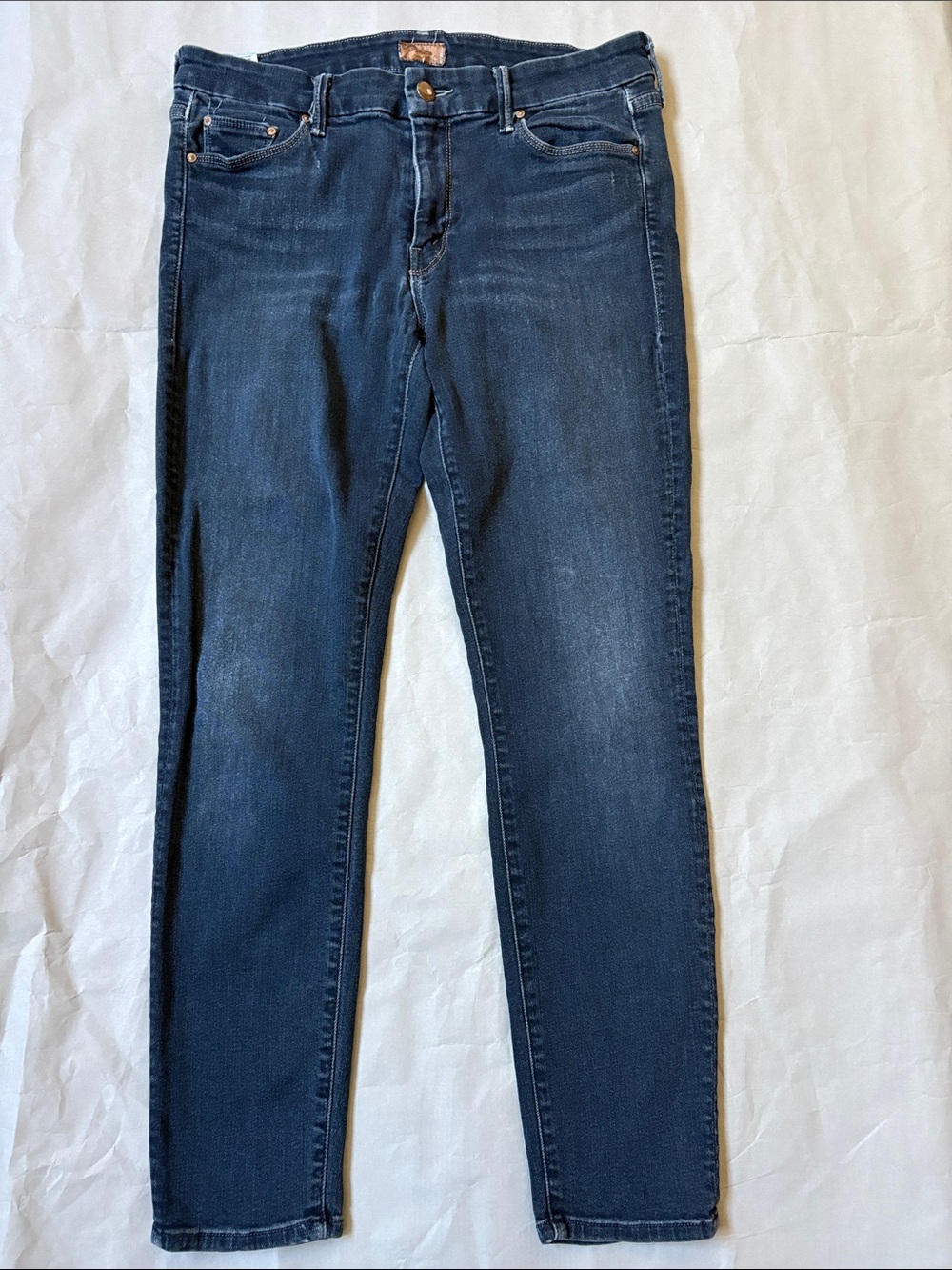 MOTHER Looker Crop. Coffee tea or me. Size 30.